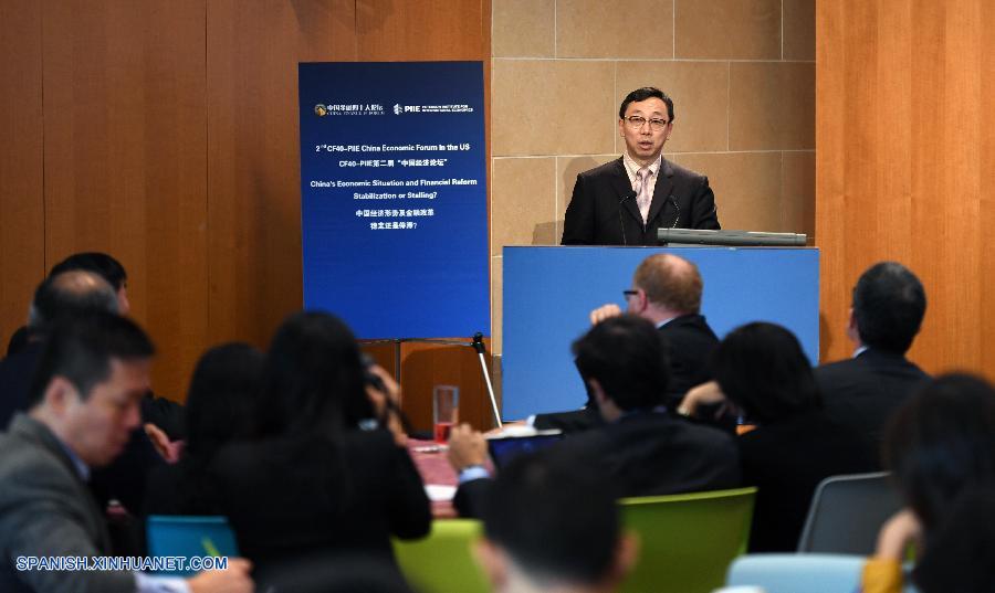 La histórica inclusión del renminbi chino en la cesta de Derechos Especiales de Giro (DEG) del Fondo Monetario Internacional (FMI) tiene una profunda importancia para China y la economía mundial, indicó hoy Zhang Tao, subdirector gerente del FMI.