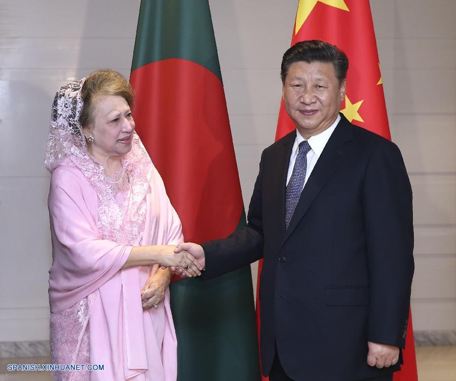 El presidente de China, Xi Jinping, se reunió hoy con la presidenta del Partido Nacionalista de Bangladesh (PNB), Khaleda Zia, y prometió impulsar los intercambios entre los partidos de ambos países.
