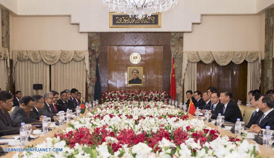 El presidente de China Xi Jinping, de visita en Bangladesh, elogió hoy las importantes oportunidades existentes en las relaciones entre ambos países, durante un encuentro con su homólogo bengalí Abdul Hamid.