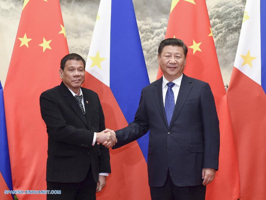 El presidente chino, Xi Jinping, y su homólogo filipino, Rodrigo Duterte, acordaron hoy jueves que los dos países manejarán las diferencias de forma apropiada y alcanzarán una mejora total y un mayor progreso en las relaciones bilaterales.