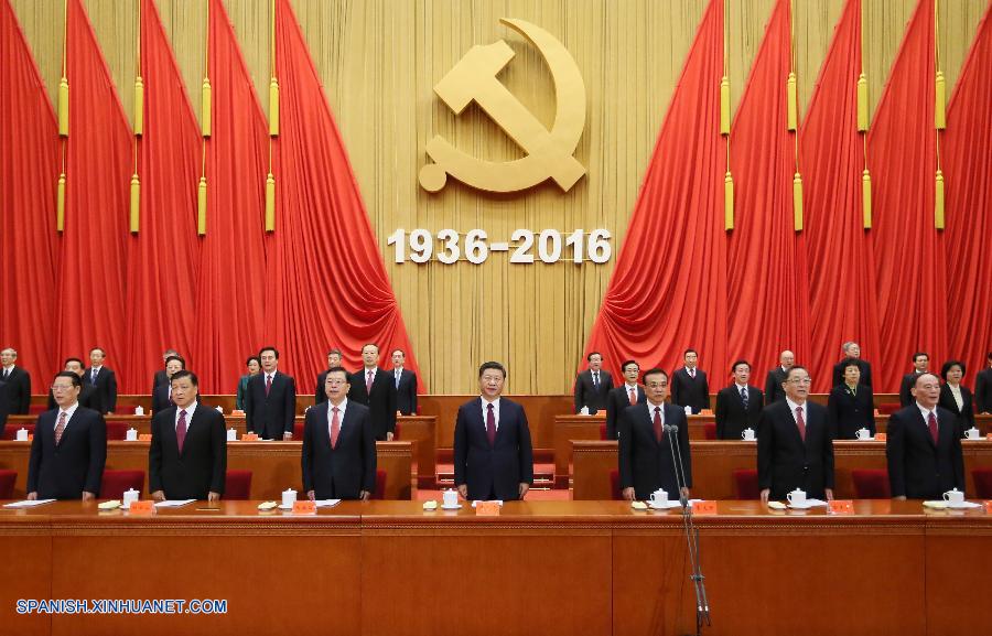 El presidente de China, Xi Jinping, dijo hoy que la Gran Marcha fue un acontecimiento 'épico' y un 'milagro de la humanidad' y pidió esfuerzos para lograr los dos objetivos centenarios' y el sueño chino de revitalización nacional en 'una nueva Gran Marcha'.