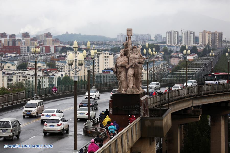 El puente del río Yangtze de Nanjing será cerrado para su reparación por 27 meses a partir del 28 de octubre.