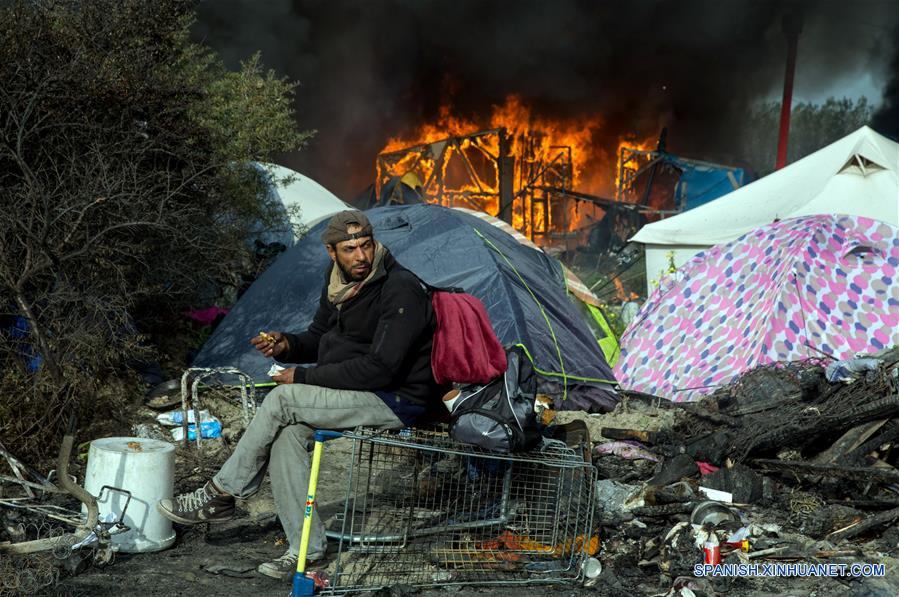 (8)FRANCIA-CALAIS-SOCIEDAD-MIGRACION 
