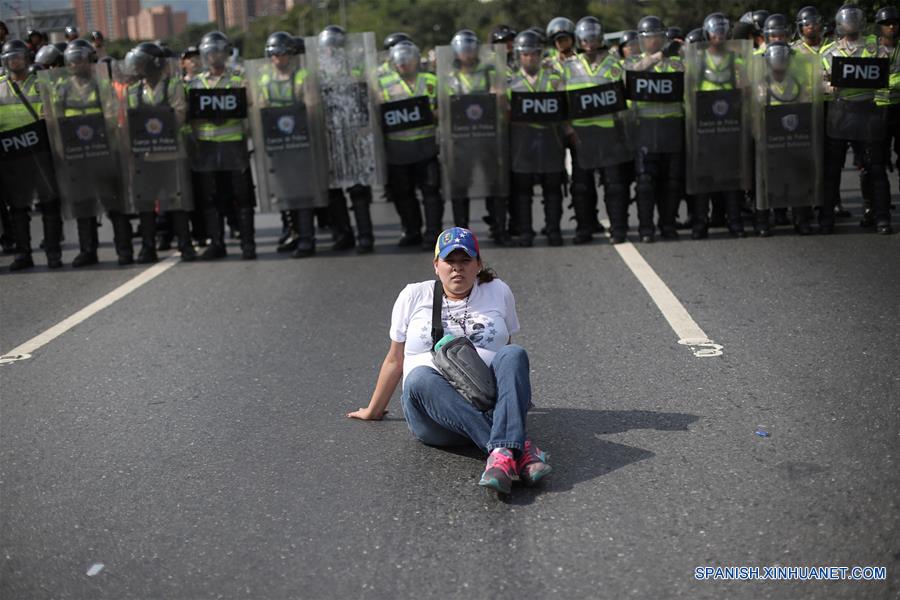 (55)VENEZUELA-CARACAS-SOCIEDAD-PROTESTA