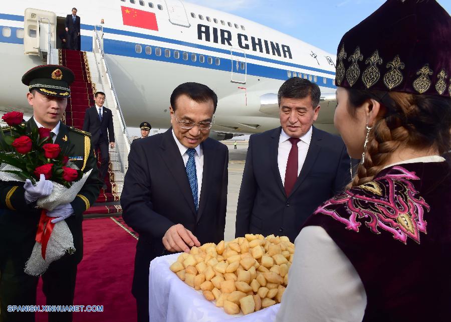 El primer ministro chino, Li Keqiang, llegó hoy miércoles a Kirguizistán para realizar una visita oficial a este país y asistir a la 15ª reunión de primeros ministros de la Organización de Cooperación de Shanghai (OCS).