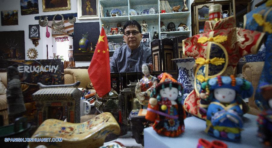El afamado pintor y artista plástico ecuatoriano, Jorge Perugachy, es el principal referente en las relaciones culturales entre Ecuador y China, marcadas por una profunda amistad entre ambos pueblos, que establecieron relaciones diplomática en 1980.