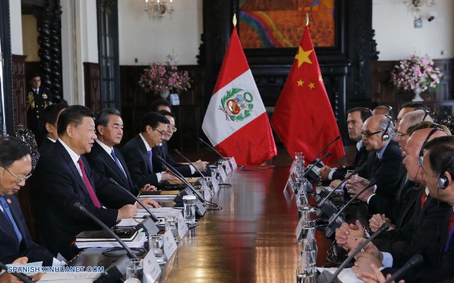 El presidente de China, Xi Jinping, y su homólogo peruano, Pedro Pablo Kuczynski, acordaron hoy promover un mejor y más rápido desarrollo de la asociación estratégica integral entre los dos países.