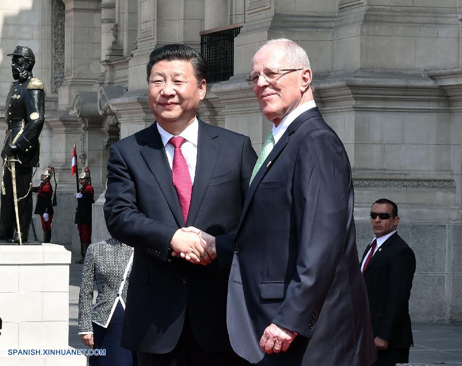 El presidente de China, Xi Jinping, y su homólogo peruano, Pedro Pablo Kuczynski, acordaron hoy promover un mejor y más rápido desarrollo de la asociación estratégica integral entre los dos países.