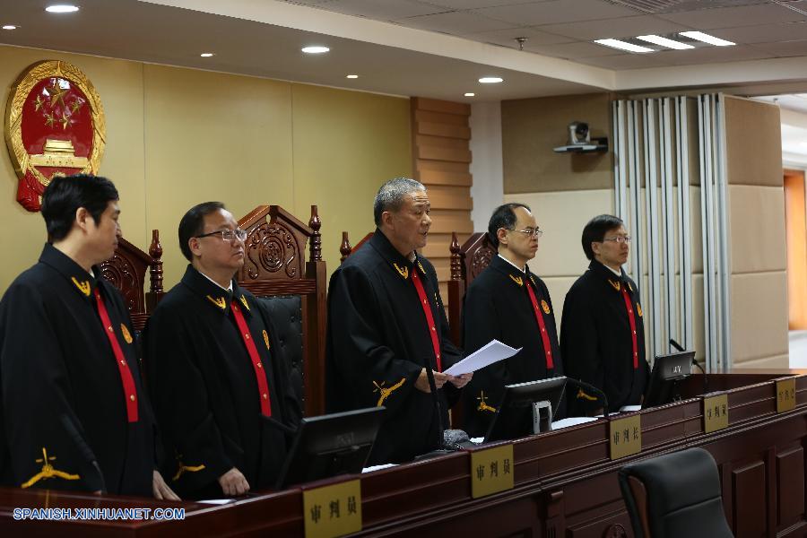 Un tribunal provincial del norte de China prometió hoy investigar las acusaciones de irregularidades judiciales relacionadas con un caso de violación y homicidio que fue revocado más de dos décadas después de que el acusado fuera ejecutado. Un tribunal provincial del norte de China prometió hoy investigar las acusaciones de irregularidades judiciales relacionadas con un caso de violación y homicidio que fue revocado más de dos décadas después de que el acusado fuera ejecutado.