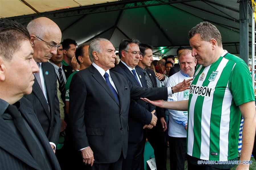 (47)BRASIL-CHAPECO-ACCIDENTE-AVION 