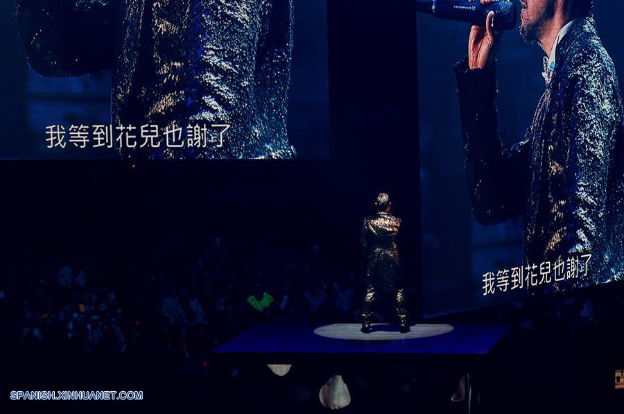 Cantante Jacky Cheung ofrece concierto en Hong Kong