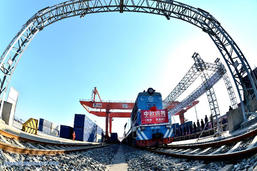 Un tren de mercancías con destino Moscú (Rusia) partió hoy martes por primera vez de Xi'an, capital de la provincia noroccidental China de Shaanxi