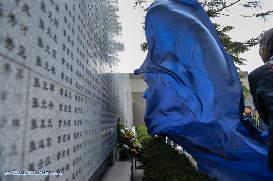 Un total de 110 nuevos nombres han sido añadidos en la pared para recordar a las víctimas de la Masacre de Nanjing de 1937, elevando el número a 10,615.