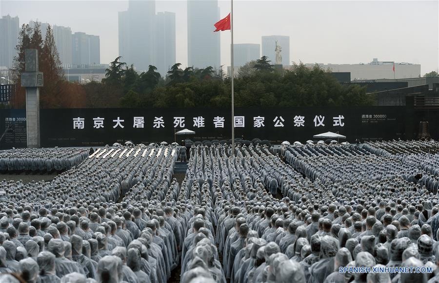 (32)CHINA-NANJING-SOCIEDAD-CONMEMORACION 