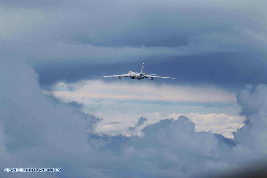 Los simulacros realizados por la Fuerza Aérea de China en altamar son actividades militares de rutina regulares, dijo el jueves un vocero de la Fuerza Aérea.