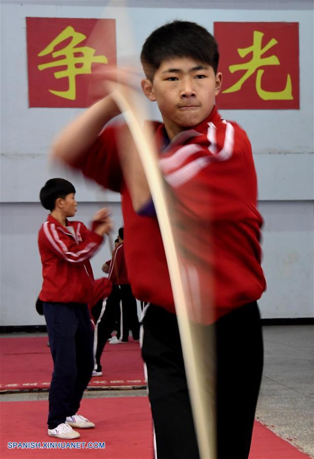 Henan: Escuela de Artes Marciales Shaolin Tagou en Dengfeng