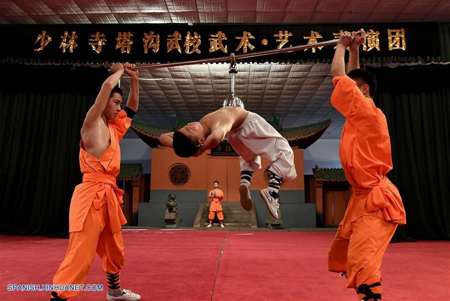 Henan: Escuela de Artes Marciales Shaolin Tagou en Dengfeng