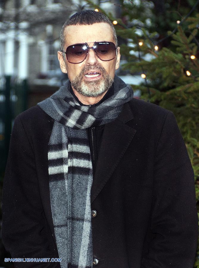 Cantante británico, George Michael, murió el domingo a la edad de 53 años en su hogar en Oxfordshire.