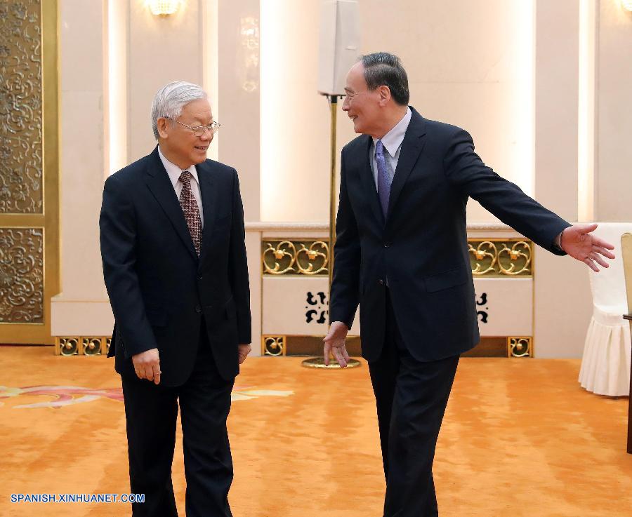 Los importantes líderes chinos Li Keqiang, Zhang Dejiang y Wang Qishan se reunieron hoy en Beijing con el secretario general del Comité Central del Partido Comunista de Vietnam (PCV), Nguyen Phu Trong, para impulsar las relaciones.