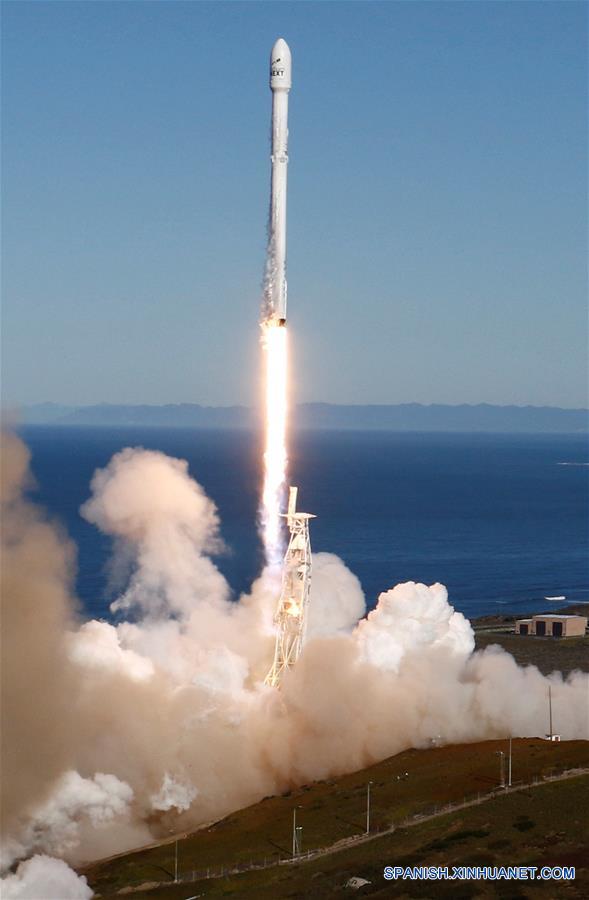 （外代一线）（2）美“猎鹰9”火箭重返太空　首次成功在太平洋实现海上回收