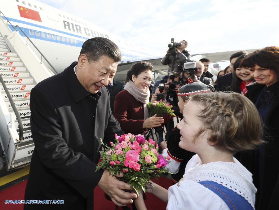 El presidente chino, Xi Jinping, llegó hoy a Zúrich para realizar una visita de Estado a Suiza y asistir a la reunión anual 2017 del Foro Económico Mundial (FEM) en Davos.