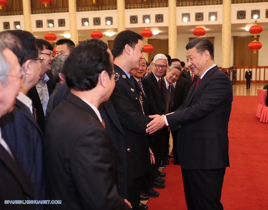 El presidente de China, Xi Jinping, en nombre del Comité Central del Partido Comunista de China (PCCh) y el Consejo de Estado (gabinete), felicitó hoy jueves la Fiesta de Primavera a todos los chinos en una recepción en Beijing.