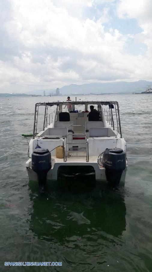 La Administración Nacional de Turismo de China activó hoy domingo medidas de emergencia después de que se informara de que un barco con turistas chinos a bordo ha desaparecido en Malasia.