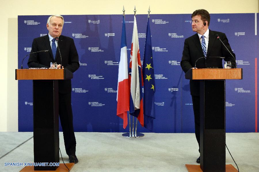 Una Europa de velocidades múltiples podría no significar una división jerárquica de la Unión Europea (UE) y no dañaría la unidad del bloque, dijo hoy en conferencia de prensa en Bratislava, el ministro de Relaciones Exteriores francés, Jean-Marc Ayrault.