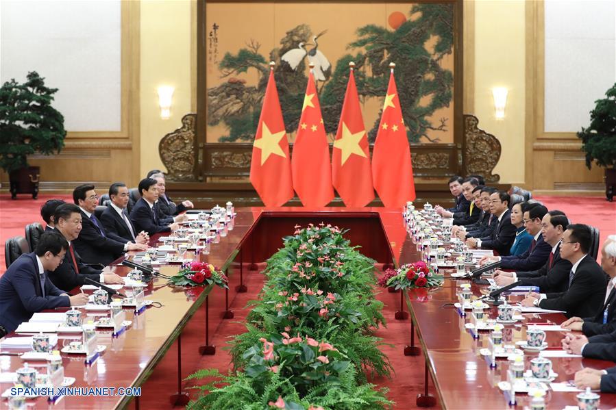 El presidente de China, Xi Jinping, sostuvo conversaciones hoy jueves con su homólogo de Vietnam, Tran Dai Quang, que está de visita en China y asistirá al próximo Foro de la Franja y la Ruta para la Cooperación Internacional.