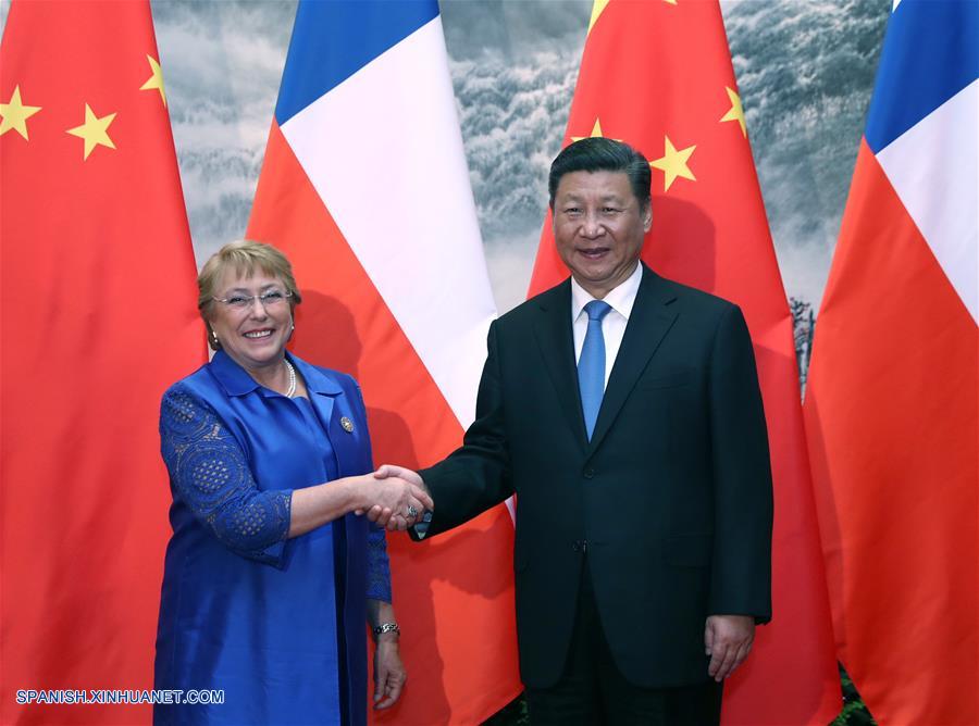 El presidente de China, Xi Jinping, y su homóloga de Chile, Michelle Bachelet, acordaron hoy profundizar la asociación estratégica integral entre ambos países.