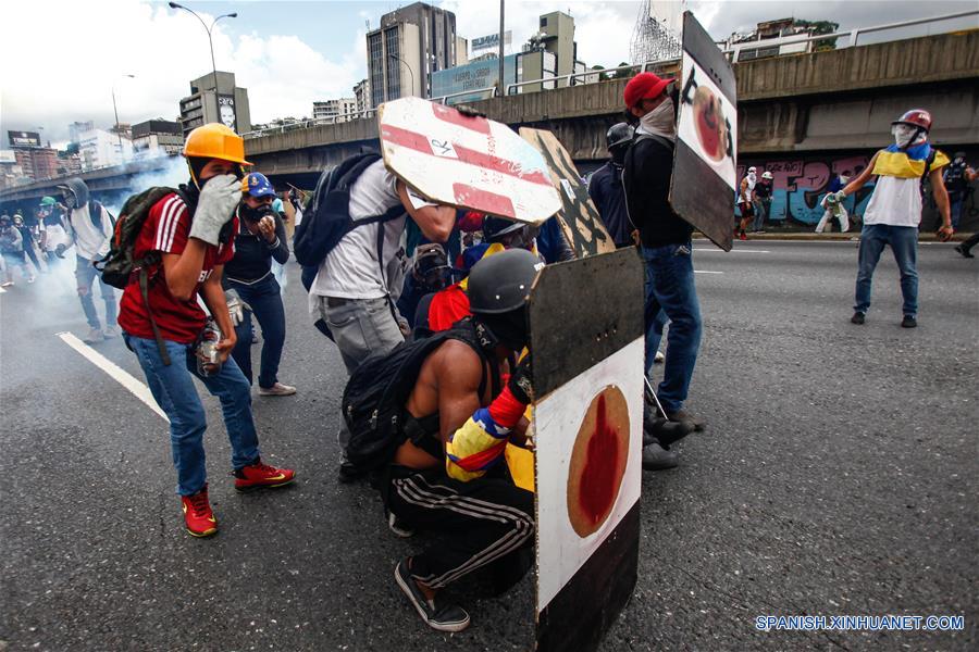 (27)VENEZUELA-CARACAS-SOCIEDAD-PROTESTA
