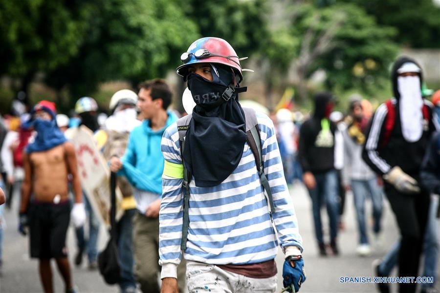 (34)VENEZUELA-CARACAS-SOCIEDAD-PROTESTA