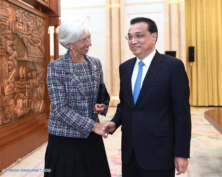El primer ministro de China, Li Keqiang, indicó hoy que el país puede mantener la estabilidad del mercado financiero y protegerlo de riesgos financieros sistémicos y regionales.