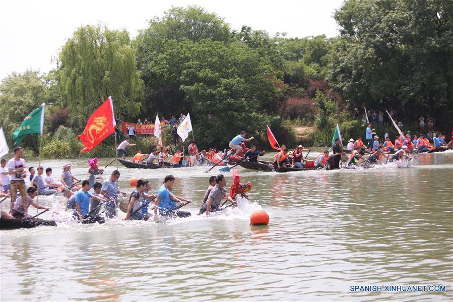 (2)CHINA-ZHEJIANG-SOCIEDAD-FESTIVAL