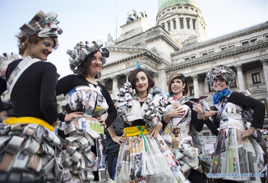 (6)ARGENTINA-BUENOS AIRES-SOCIEDAD-PROTESTA