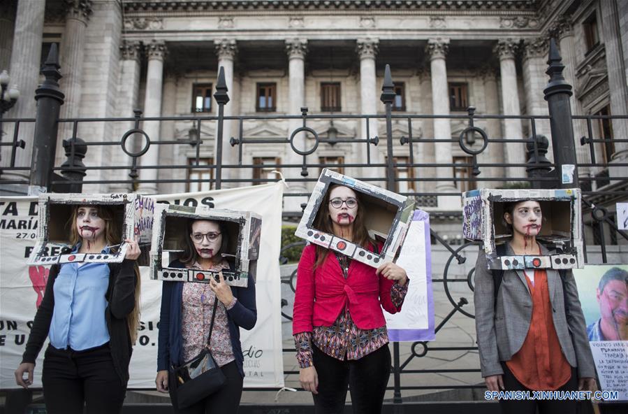 (7)ARGENTINA-BUENOS AIRES-SOCIEDAD-PROTESTA