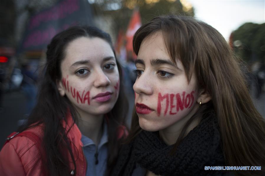 (11)ARGENTINA-BUENOS AIRES-SOCIEDAD-PROTESTA