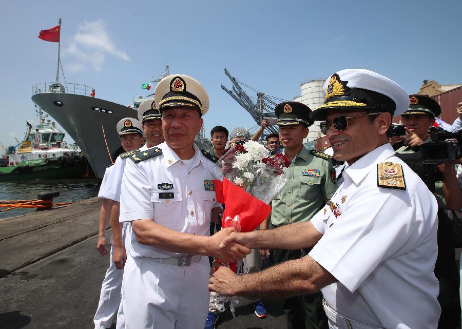 Una flota naval china, conformada por tres buques de guerra, llegó hoy a la ciudad portuaria de Carachi, sur de Pakistán para una visita de buena voluntad y capacitación de cuatro días.