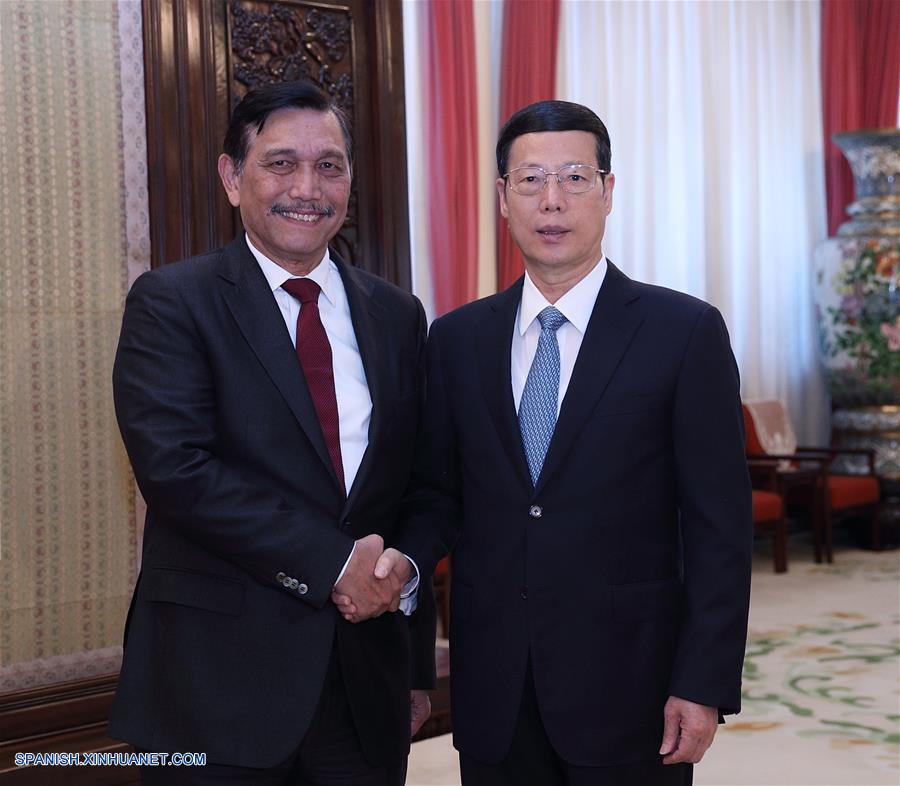 China e Indonesia deben garantizar el avance sin contratiempos de la construcción del ferrocarril de alta velocidad Jakarta-Bandung y de otros proyectos clave, instó hoy el viceprimer ministro chino Zhang Gaoli.
