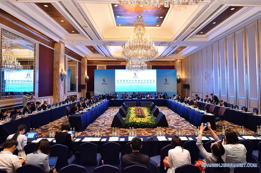 (2)CHINA-SHANGHAI-BRICS-ECONOMIA-EVENTO