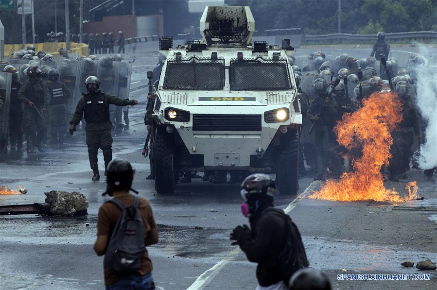 (14)VENEZUELA-CARACAS-SOCIEDAD-PROTESTA