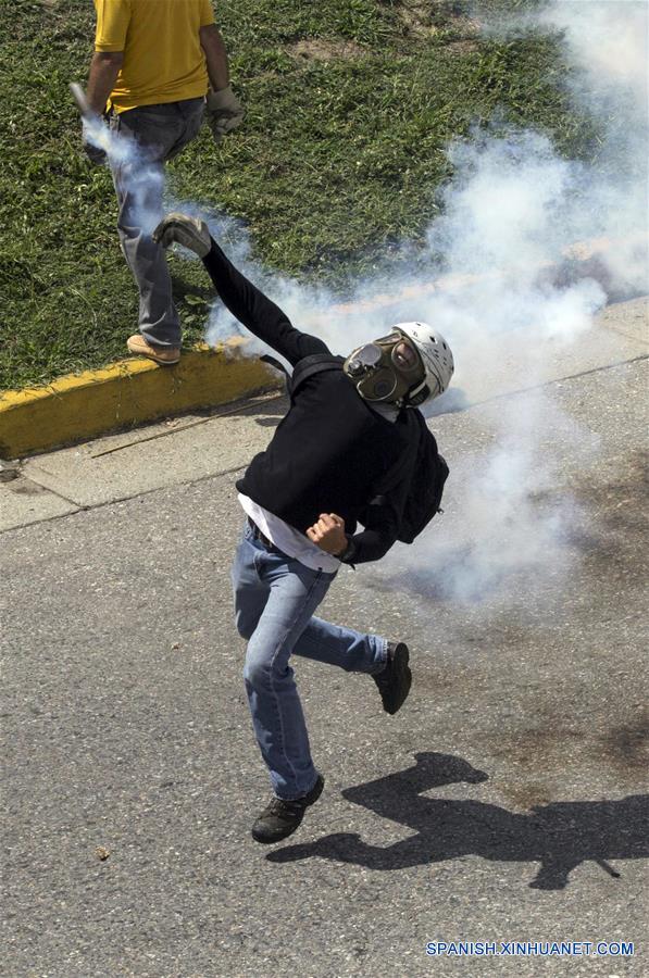 (16)VENEZUELA-CARACAS-SOCIEDAD-PROTESTA