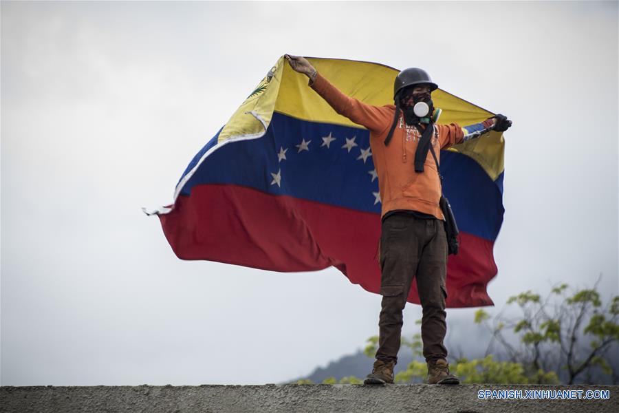 (2)VENEZUELA-CARACAS-SOCIEDAD-PROTESTA