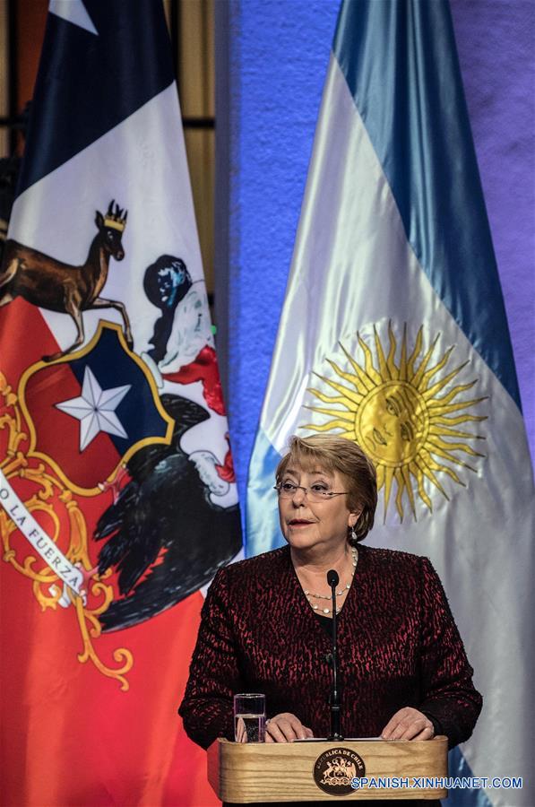 (10)CHILE-SANTIAGO-ARGENTINA-POLITICA-VISITA 