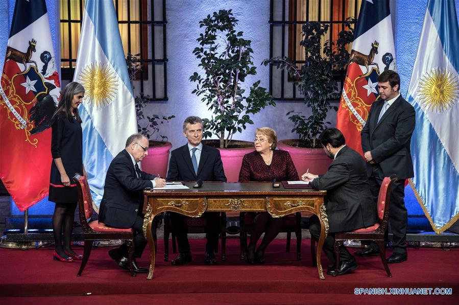 (9)CHILE-SANTIAGO-ARGENTINA-POLITICA-VISITA 