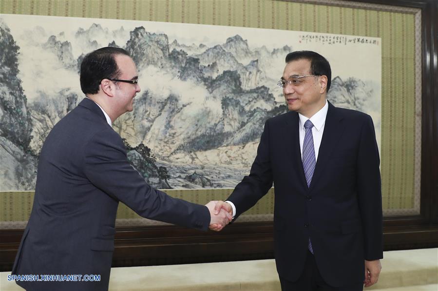 Los intereses compartidos de China y Filipinas superan por mucho sus diferencias, dijo hoy el primer ministro de China, Li Keqiang.