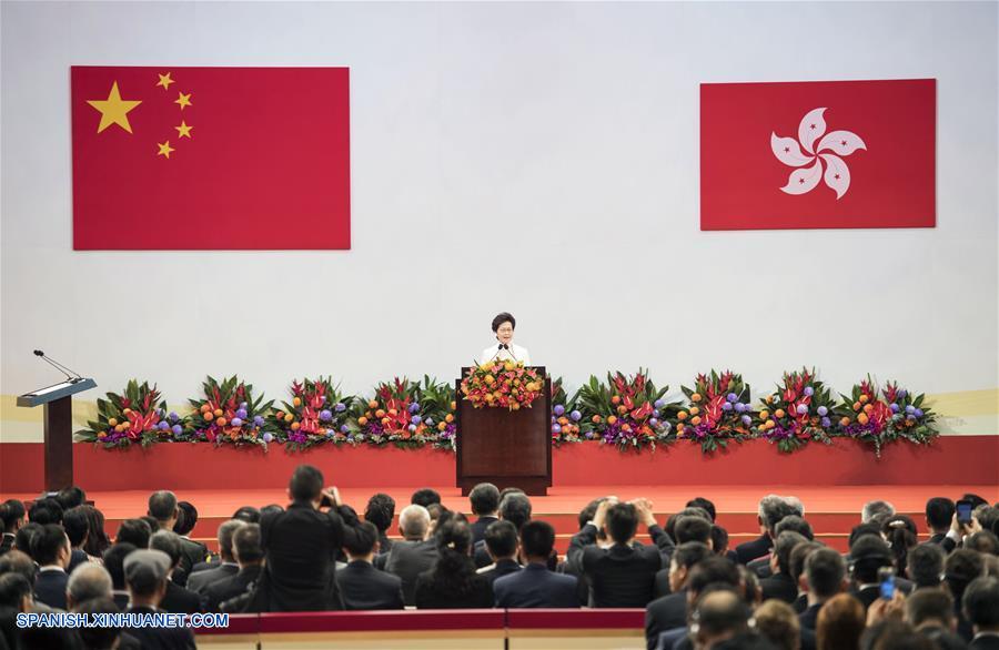 Lam Cheng Yuet-ngor juró hoy sábado por la mañana como nueva jefa ejecutiva de la Región Administrativa Especial de Hong Kong (RAEHK) en el Centro de Convenciones y Exposiciones de Hong Kong.