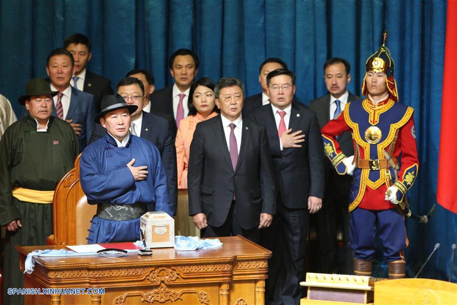 (3)MONGOLIA-ULAN BATOR-POLITICA-EVENTO