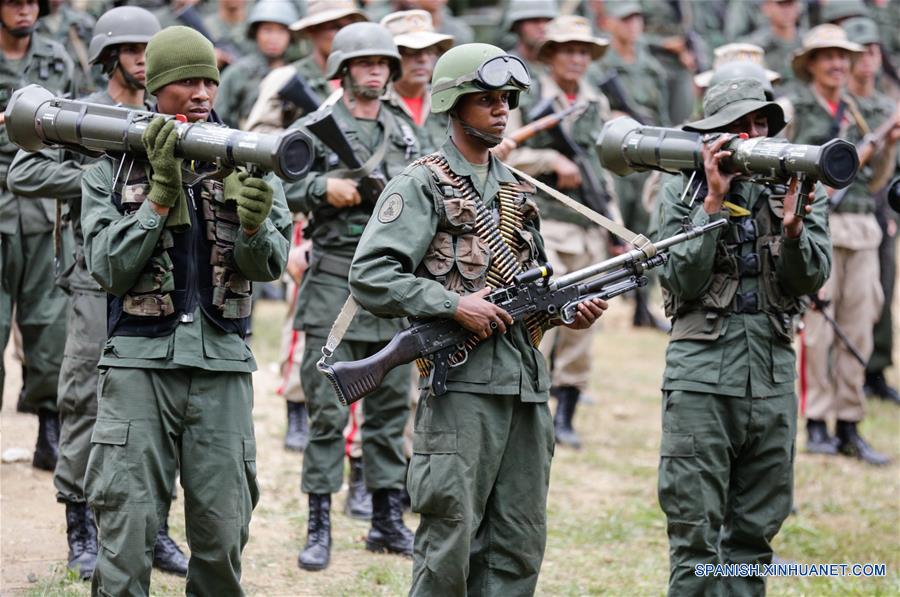 (12)VENEZUELA-CARACAS-MILITARES-EVENTO