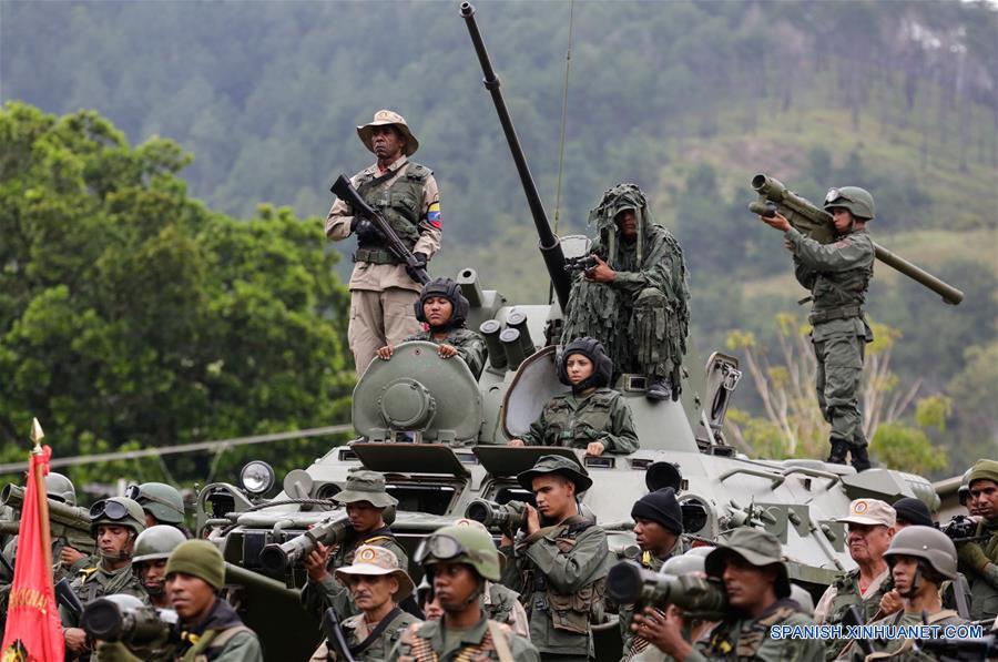 (10)VENEZUELA-CARACAS-MILITARES-EVENTO